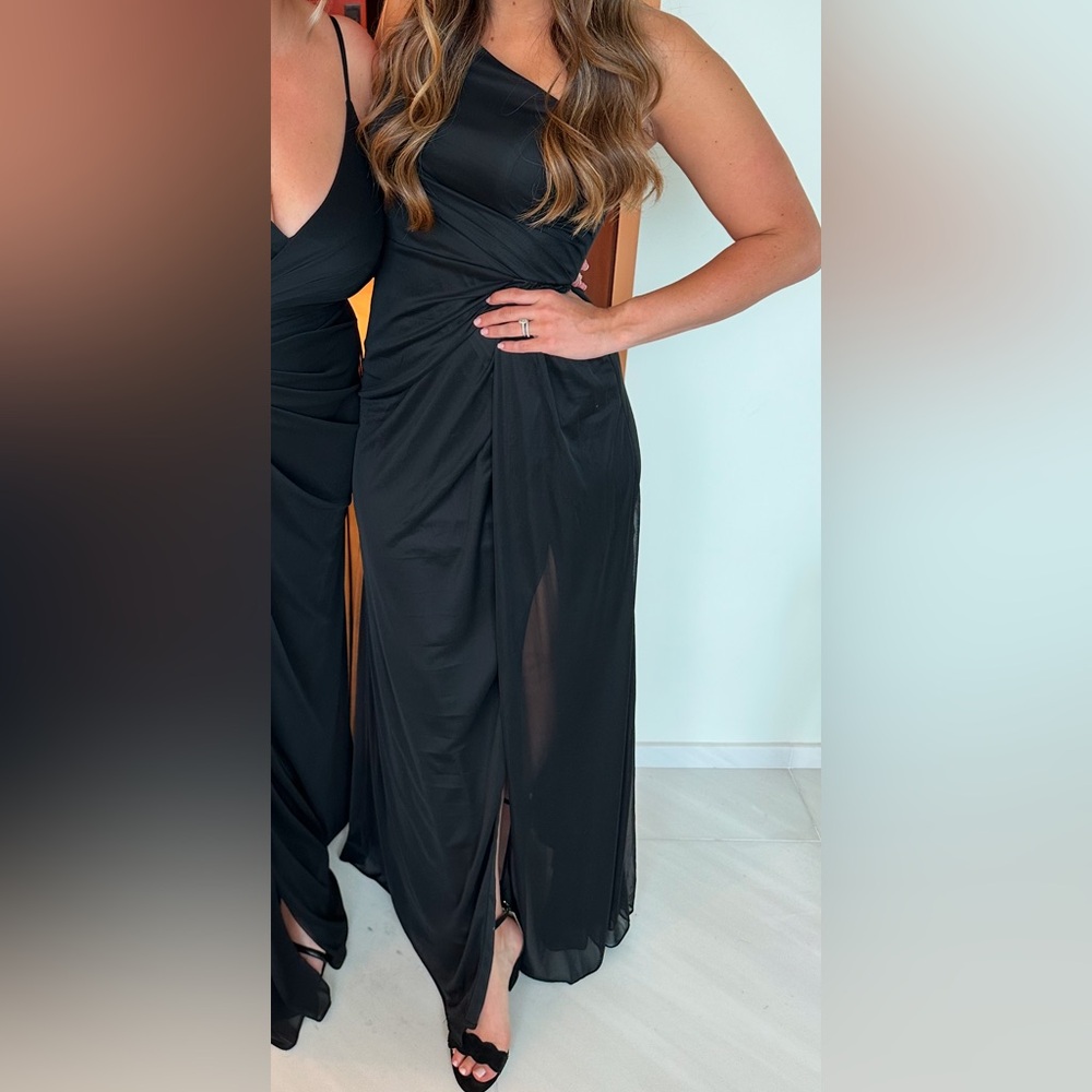 Azazie Jhene size a6 black